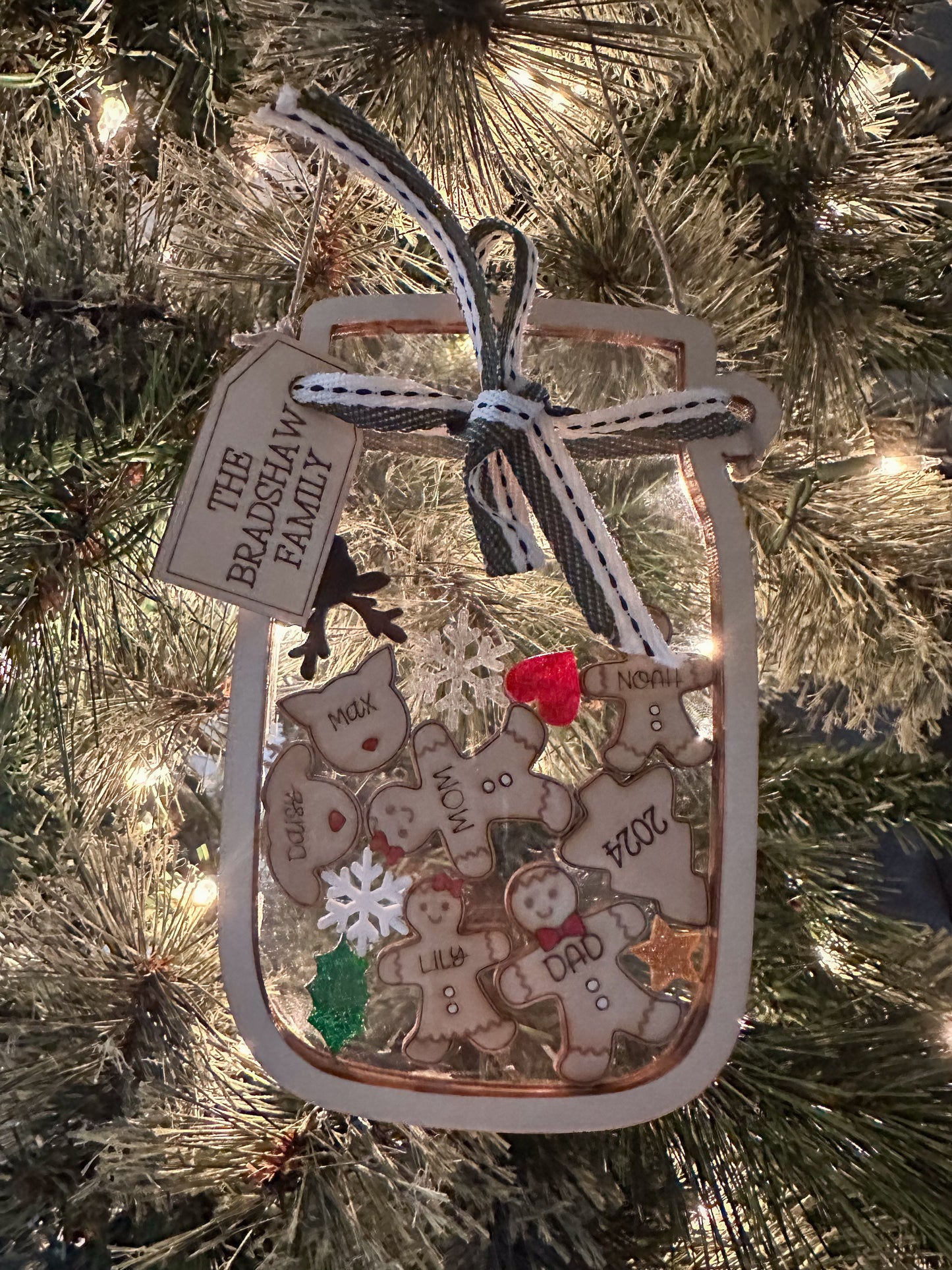 Gingerbread Family Mason Jar Ornament -Personalized for your Family!