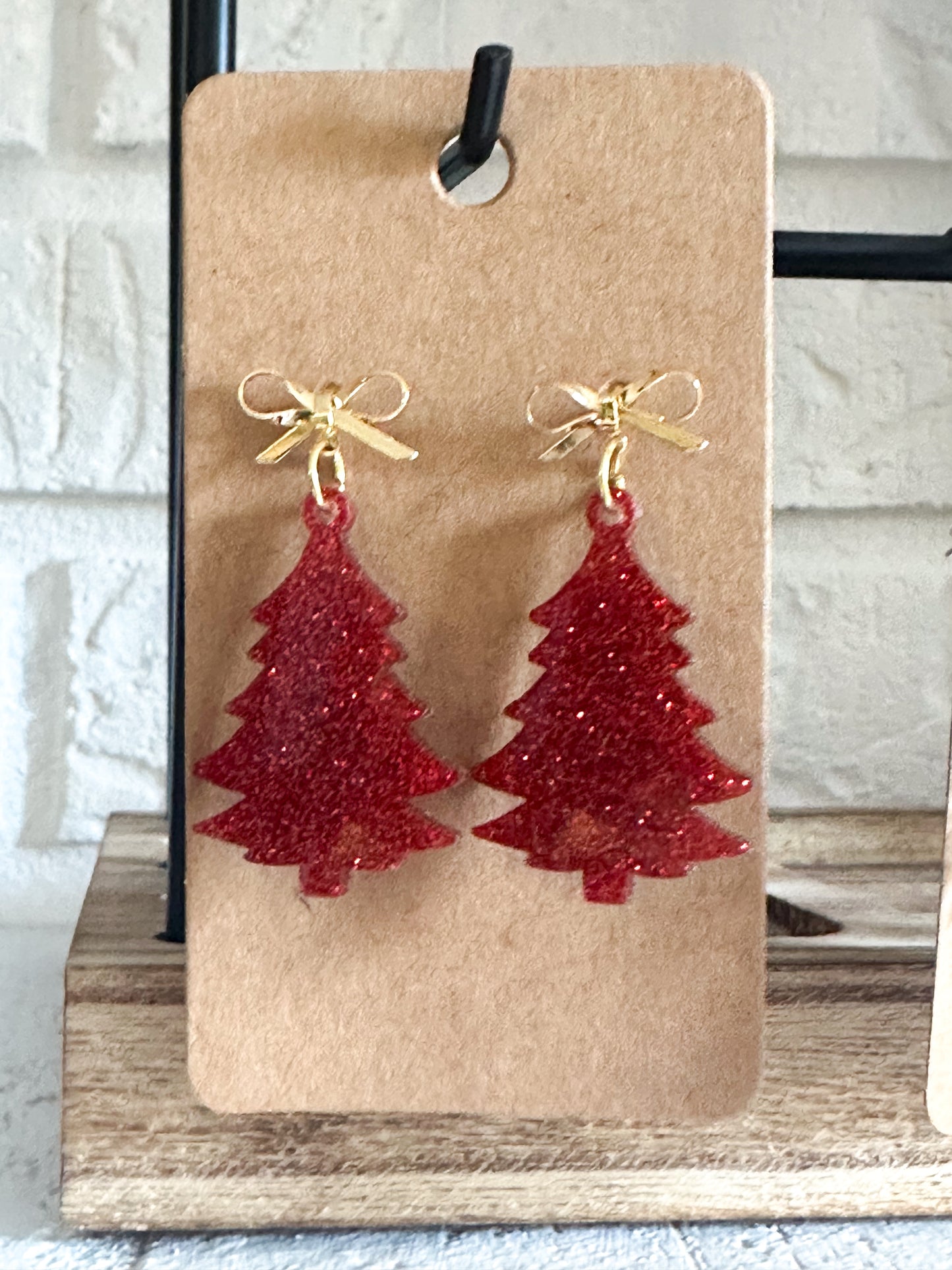Large Glitter Christmas Tree with Bow posts